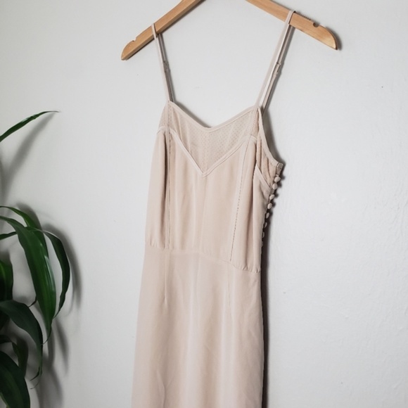 Carmella Jessamy 100 silk embroidered button dress - Picture 3 of 16